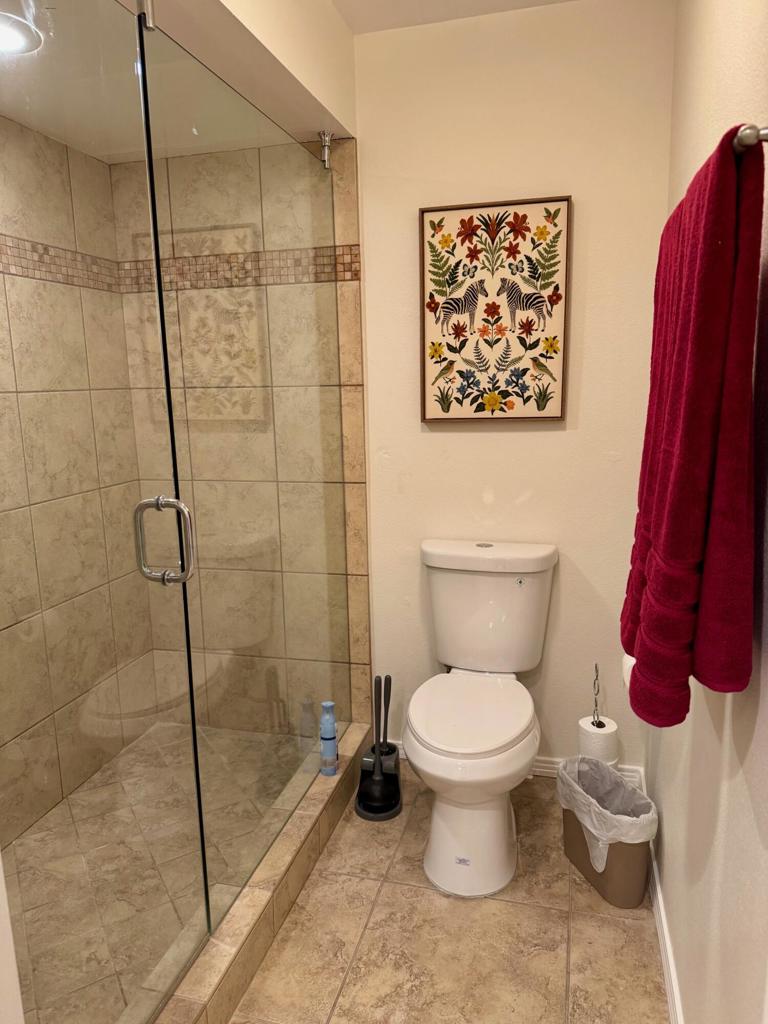 https://media.crmls.org/mediaz/5b1ab265-b09f-49d7-896f-b8ffc4663cde.jpg?preset=X-Large