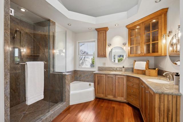 28064 Heron Court, Carmel CA: https://media.crmls.org/mediaz/5b1b21c6-7c6d-41bf-82eb-40aeb896544e.jpg