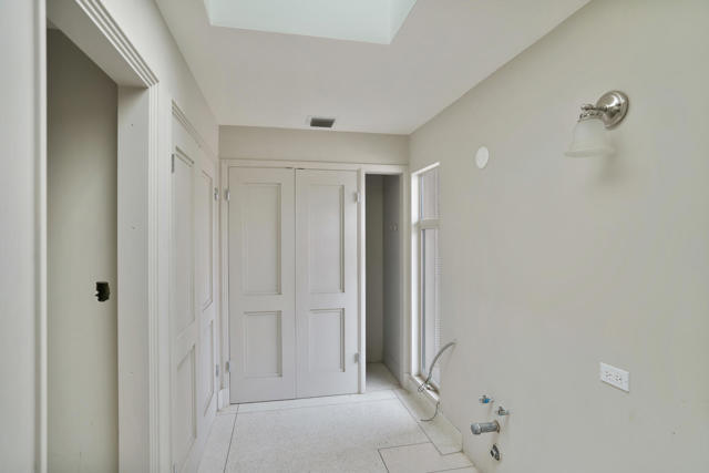 925 W Coronado Avenue, Palm Springs, CA 92262