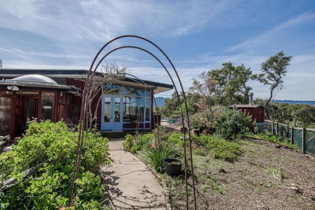 640 Los Trancos Road,  CA: https://media.crmls.org/mediaz/5b1c8870-dbb2-4688-a32d-0d8f53b312d8.jpg