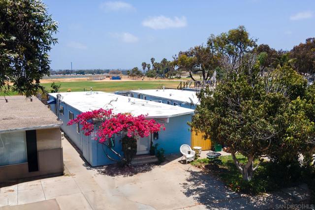 5038 40 W Point Loma Blvd, San Diego CA: https://media.crmls.org/mediaz/5b1e8885-3786-47d8-bf6c-5dae0a872efa.jpg