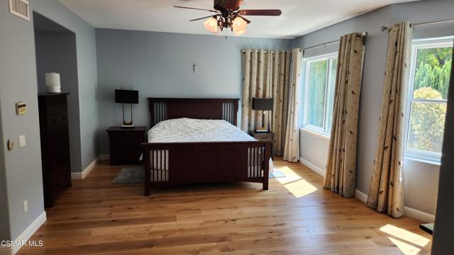 76 Boulder Creek Road, Simi Valley CA: https://media.crmls.org/mediaz/5b1ef4d3-93ac-414c-9b87-1b9fe91c7b8b.jpg