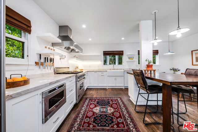 4838 Coldwater Canyon Avenue, Sherman Oaks CA: https://media.crmls.org/mediaz/5b1f34e5-28a9-43f2-a22c-4819edb5fb18.jpg