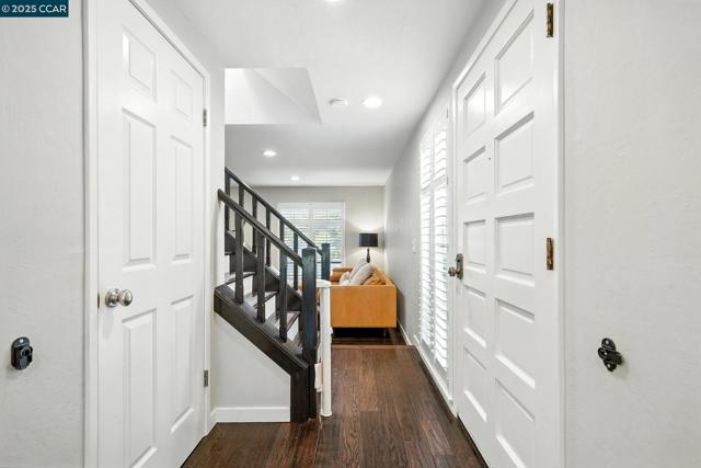 1624 San Luis Rd, Walnut Creek CA: https://media.crmls.org/mediaz/5b1f6daf-3e22-4dbe-9a1b-5792e9eb9826.jpg