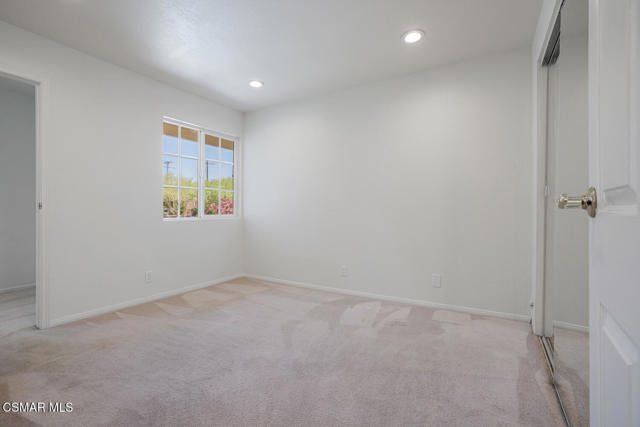 86 Teasdale Street, Thousand Oaks CA: https://media.crmls.org/mediaz/5b1fd563-a097-471b-9c78-14854f8b0ac4.jpg