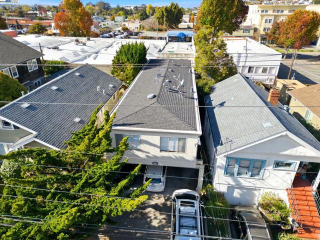 930 Kains Ave, Albany CA: https://media.crmls.org/mediaz/5b1ff307-2f21-44db-844a-d6b5ca0b413b.jpg