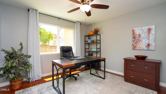718 Pamela Wood Street, Thousand Oaks CA: https://media.crmls.org/mediaz/5b20b65b-77c1-47bf-bc20-4414aa5e9d35.jpg