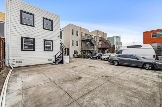 17221724 48th Avenue, San Francisco CA: https://media.crmls.org/mediaz/5b211e08-c2d3-446d-8643-d514da1f34e0.jpg
