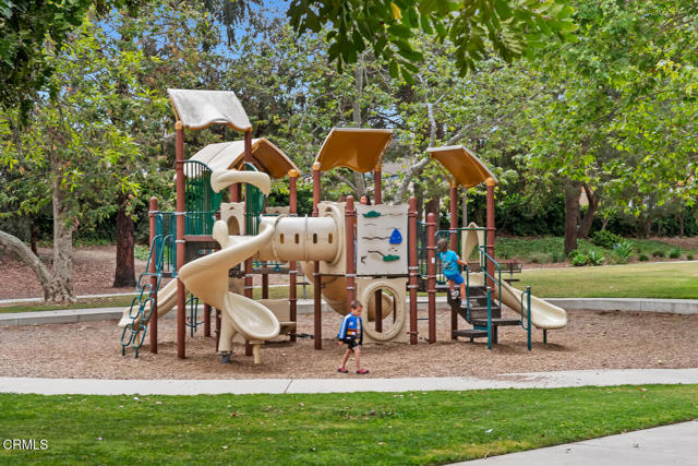 1728 Via Pajaro, Camarillo CA: https://media.crmls.org/mediaz/5b213379-7080-41bb-b681-5ad2b0af008e.jpg