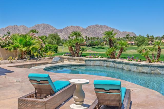 81080 Shinnecock, La Quinta CA: https://media.crmls.org/mediaz/5b2143c1-38ec-4af6-a4ee-28ff95dbdfad.jpg