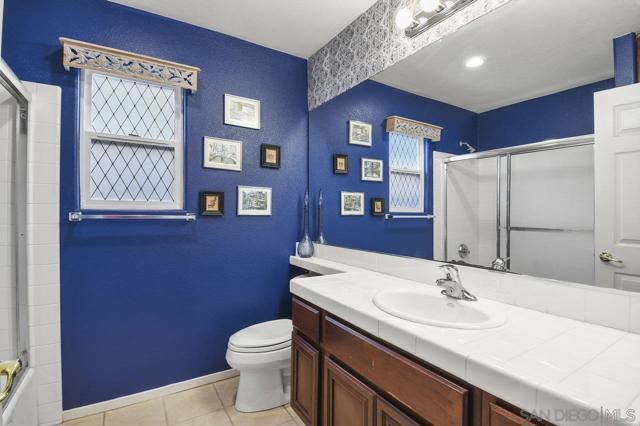2025 Fabled Waters Dr., Spring Valley CA: https://media.crmls.org/mediaz/5b215569-817e-42c4-b316-2b3587121c2b.jpg
