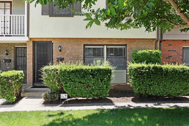 Detail Gallery Image 3 of 42 For 11935 Royal Rd #E,  El Cajon,  CA 92021 - 3 Beds | 1/2 Baths