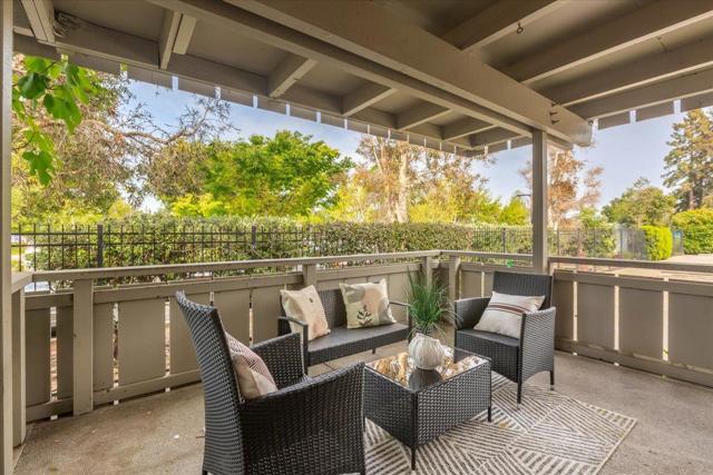 255 S Rengstorff Avenue, Mountain View CA: https://media.crmls.org/mediaz/5b2302fb-9768-420d-98be-12e448afa46c.jpg