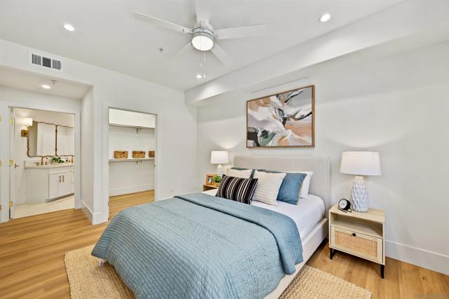 12370 Carmel Country Rd, San Diego CA: https://media.crmls.org/mediaz/5b232629-e39f-4fc9-8d5c-d8a9e1de450d.jpg