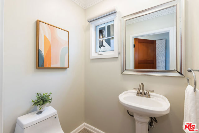 Drew Fenton | 509 Wynola Street Pacific Palisades CA | MLS: 7365865 Drew Fenton | 509 Wynola Street Pacific Palisades CA | MLS: 7365865