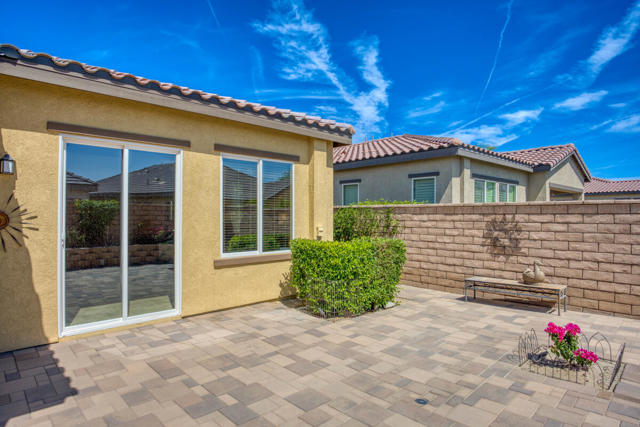 85701 Adria Drive, Indio CA: https://media.crmls.org/mediaz/5b23bdfa-5e75-4cb1-a214-164ca8fe83bc.jpg