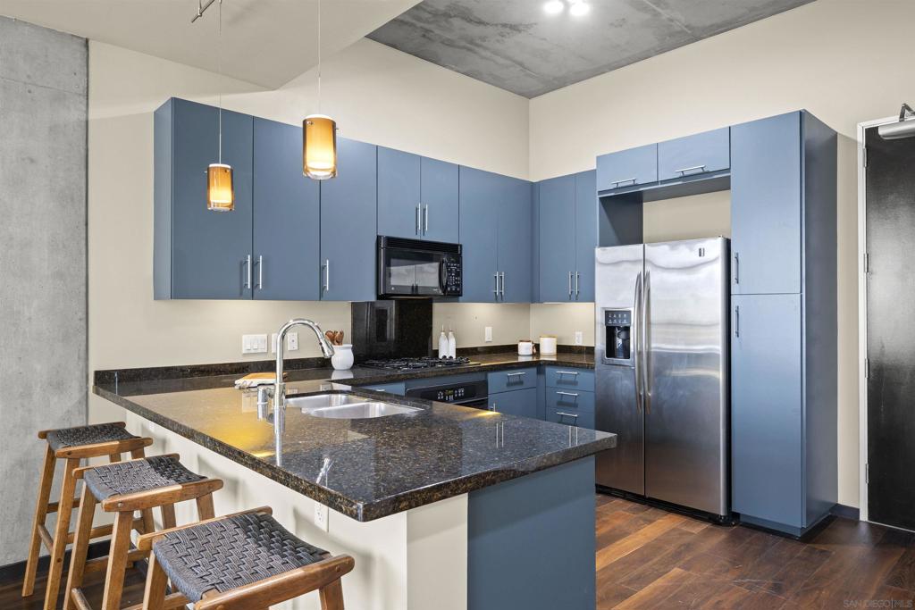 527 10th Ave - photo 16