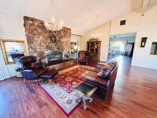 Detail Gallery Image 32 of 43 For 444 Anita St #19,  Chula Vista,  CA 91911 - 2 Beds | 2 Baths