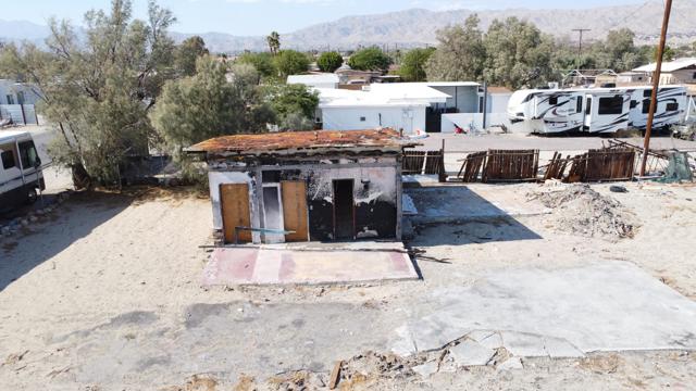 16830 Via Corto, Desert Hot Springs CA: https://media.crmls.org/mediaz/5b246254-526f-4a9a-9d98-ae87a7855ea1.jpg
