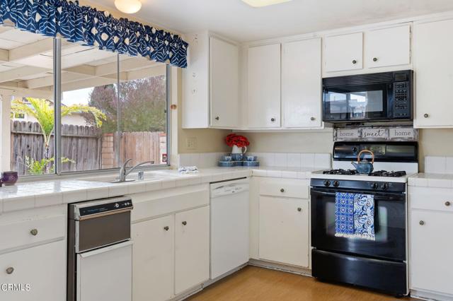 15-web-or-mls-15 - Kitchen