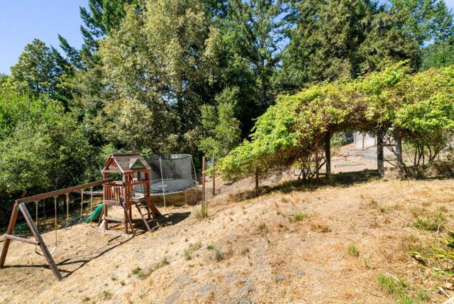 462 Quail Drive, Santa Cruz CA: https://media.crmls.org/mediaz/5b24dc01-d982-45a8-a8af-5385a8dbfe51.jpg