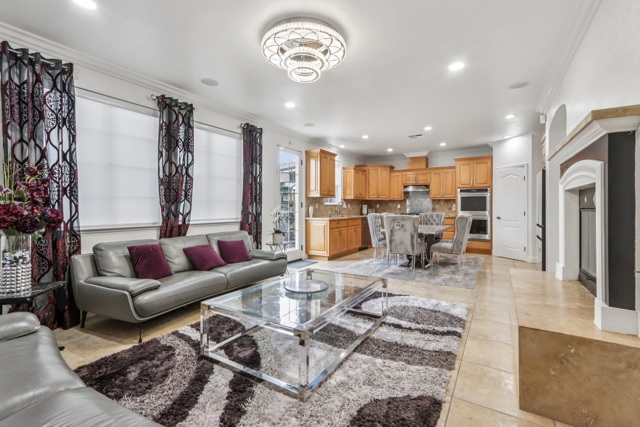 Image 13 of 60 For 1322 Cottage Grove Court