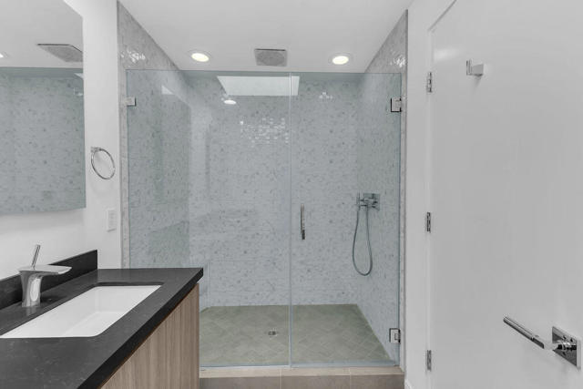 350 Goleta Way, Palm Springs CA: https://media.crmls.org/mediaz/5b25762a-1f27-4908-bd74-b995951a044e.jpg