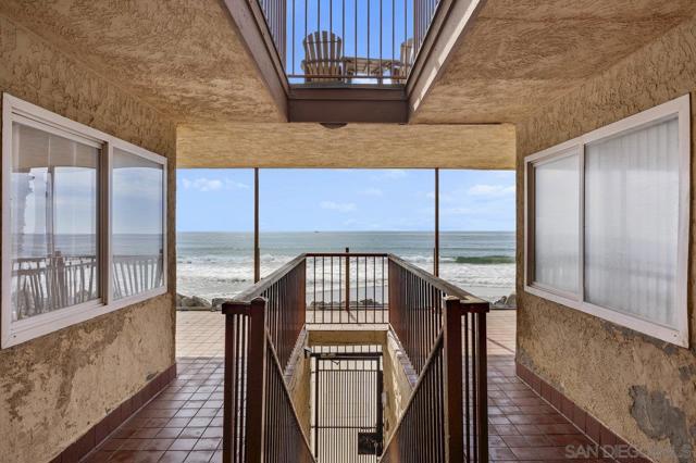 803 S Pacific St, Oceanside CA: https://media.crmls.org/mediaz/5b26b5cc-3a31-4511-b44d-1f4436a59ea2.jpg