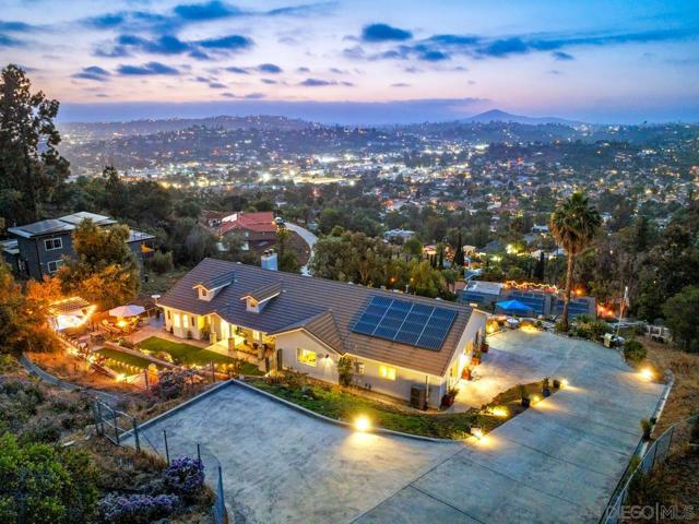 9420 Crest Drive, Spring Valley CA: https://media.crmls.org/mediaz/5b276b51-240f-4466-8a21-d3a9697ac154.jpg