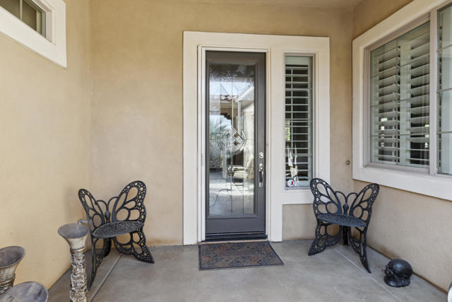 81438 Avenida Altamira, Indio CA: https://media.crmls.org/mediaz/5b28cf24-01b6-49a3-8701-afde57845721.jpg