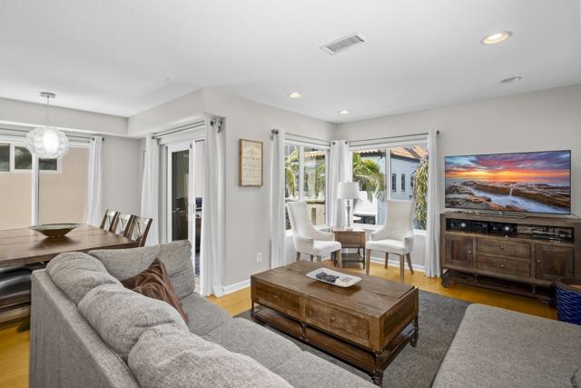 735 Jersey Court, San Diego CA: https://media.crmls.org/mediaz/5b292956-681f-467b-8b8e-b86de1f9d710.jpg