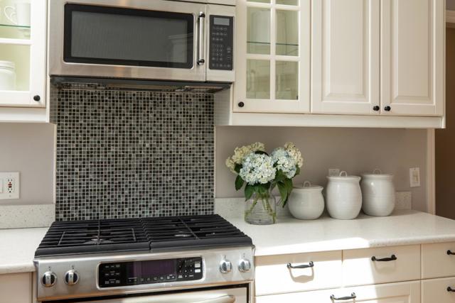 481 San Luis Avenue, Los Altos CA: https://media.crmls.org/mediaz/5b2ab192-922e-471e-b12d-96d322116e38.jpg