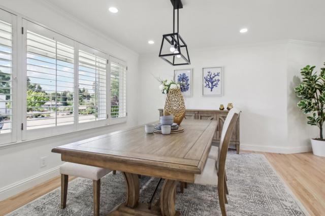 13056 Brandywine Drive, Saratoga CA: https://media.crmls.org/mediaz/5b2b17a6-dc86-465e-9bf5-a0a06e5f3865.jpg