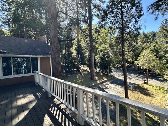 52080 Acorn, Idyllwild CA: https://media.crmls.org/mediaz/5b2c6cf2-3cf3-4070-8057-fd13c715d702.jpg