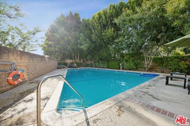 Pool 2