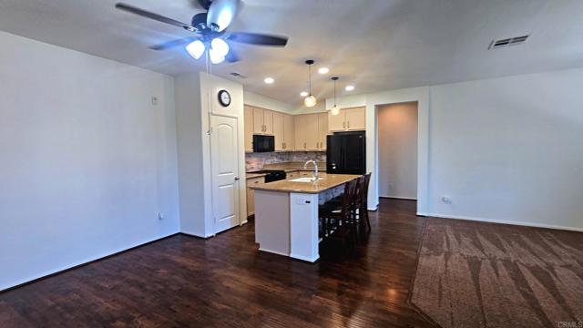 Detail Gallery Image 4 of 48 For 1516 San Borja Street #1,  Chula Vista,  CA 91913 - 2 Beds | 2 Baths