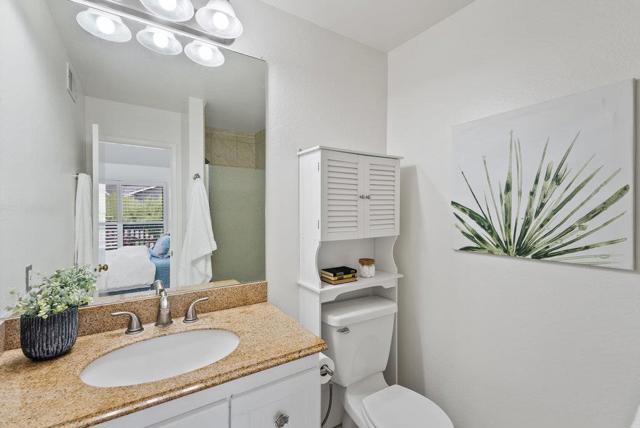 1582 Dolphin Drive, Aptos CA: https://media.crmls.org/mediaz/5b2d4051-433b-40a5-96a0-112ab8856070.jpg