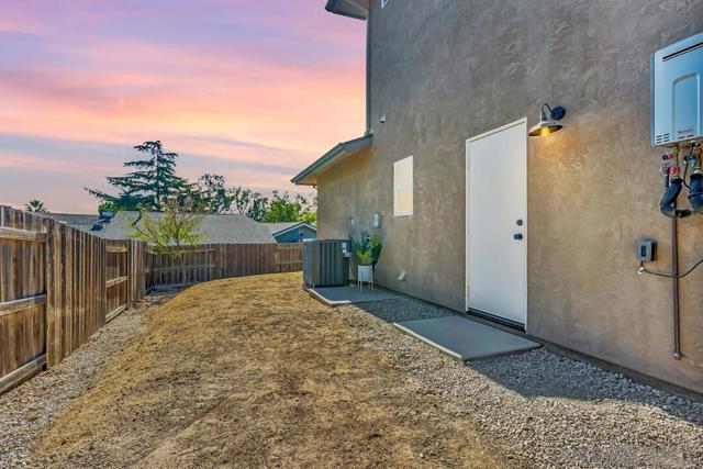 130 Scenic Dr, El Cajon CA: https://media.crmls.org/mediaz/5b2dd881-d19f-4395-85ee-4df8ca494b64.jpg