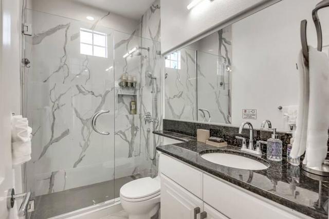 Image 14 of 96 For 84325 Canzone Drive