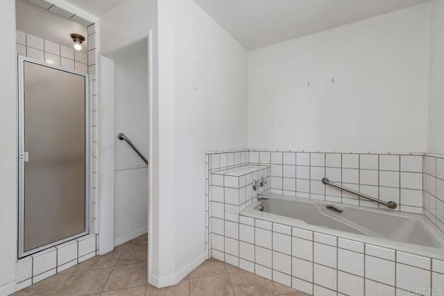 Detail Gallery Image 42 of 52 For 2382 Mirador, Vista,  CA 92084 - 3 Beds | 2/1 Baths