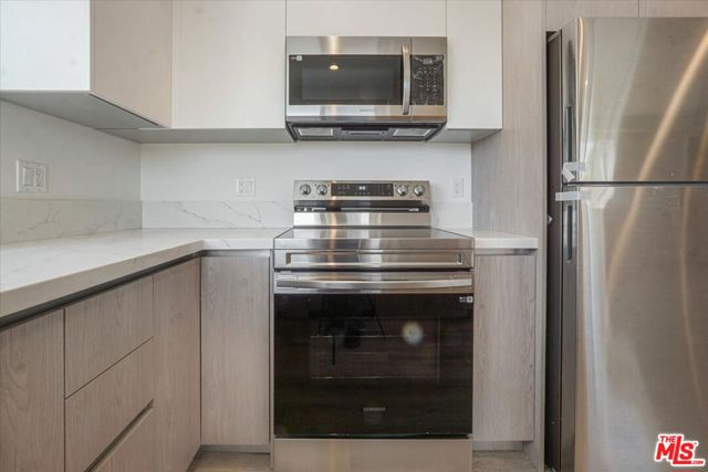 10918 Camarillo Street, North Hollywood CA: https://media.crmls.org/mediaz/5b30af3e-5a0e-4813-a3bf-92b2ec26ef03.jpg