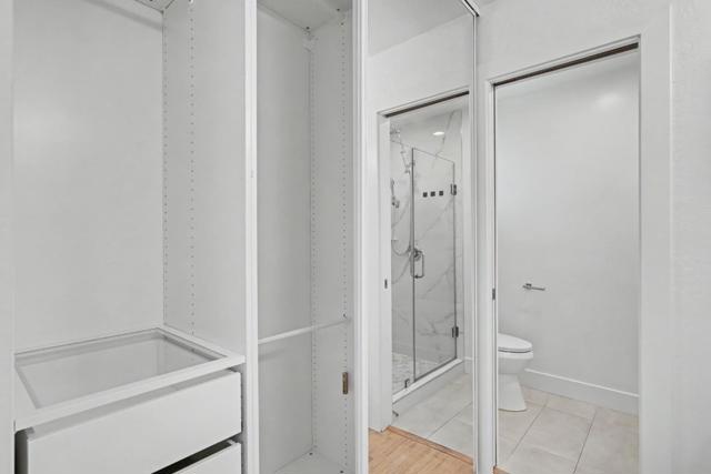 Image 39 of 68 For 710 Henderson Avenue