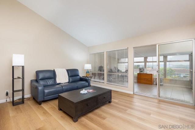 3660 Vista Campana N, Oceanside CA: https://media.crmls.org/mediaz/5b3229a1-fccb-4d53-b9e7-996f09707300.jpg