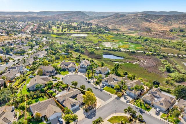 395 Pismo Bay Court, Oceanside CA: https://media.crmls.org/mediaz/5b32521b-5d26-441a-a988-091136db6491.jpg