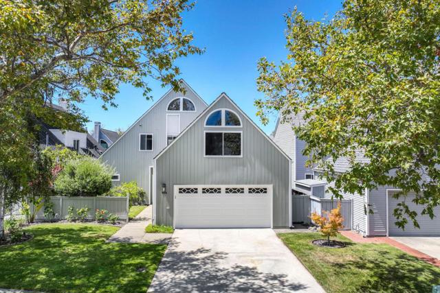 604 Waterbury, Foster City CA: https://media.crmls.org/mediaz/5b332edc-27ab-44ff-b551-2d2d82356b62.jpg