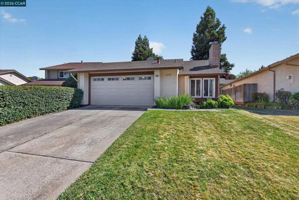 1040 Village Oaks