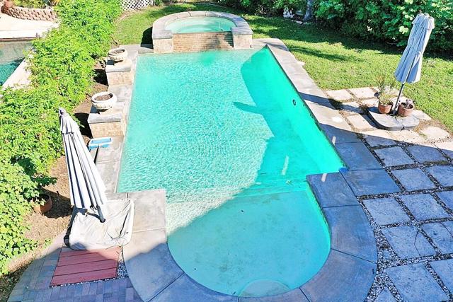 49035 Serenata Court, La Quinta CA: https://media.crmls.org/mediaz/5b343b85-76a9-4688-938e-d08d2ed39645.jpg