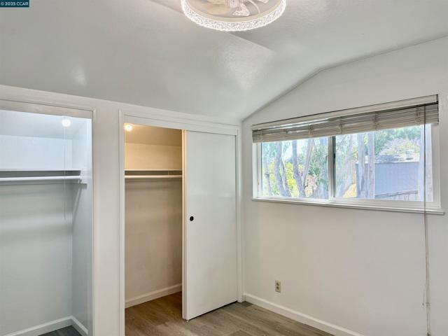 19 Flamingo Ct, American Canyon CA: https://media.crmls.org/mediaz/5b35c476-04ce-458c-9e67-0b2dc086b679.jpg