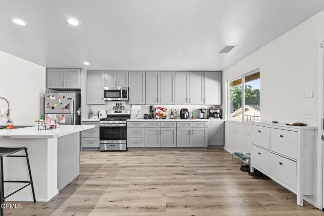 2730 Jill Place, Port Hueneme CA: https://media.crmls.org/mediaz/5b35fd26-9ddd-42d2-a8a3-e58a0b923cfa.jpg