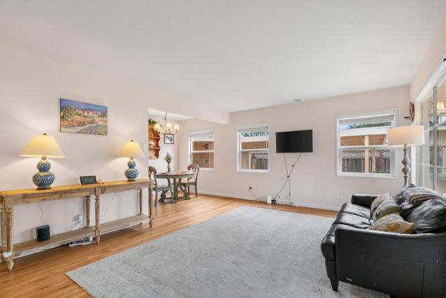 525 Laverne Avenue, Aptos CA: https://media.crmls.org/mediaz/5b363d71-f9da-4023-a35a-64827652f060.jpg